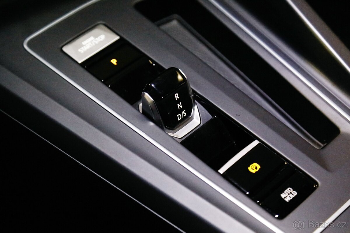 VW Golf 8 Variant 2.0 TDI DSG ACC Virtual - Zálohováno - 16