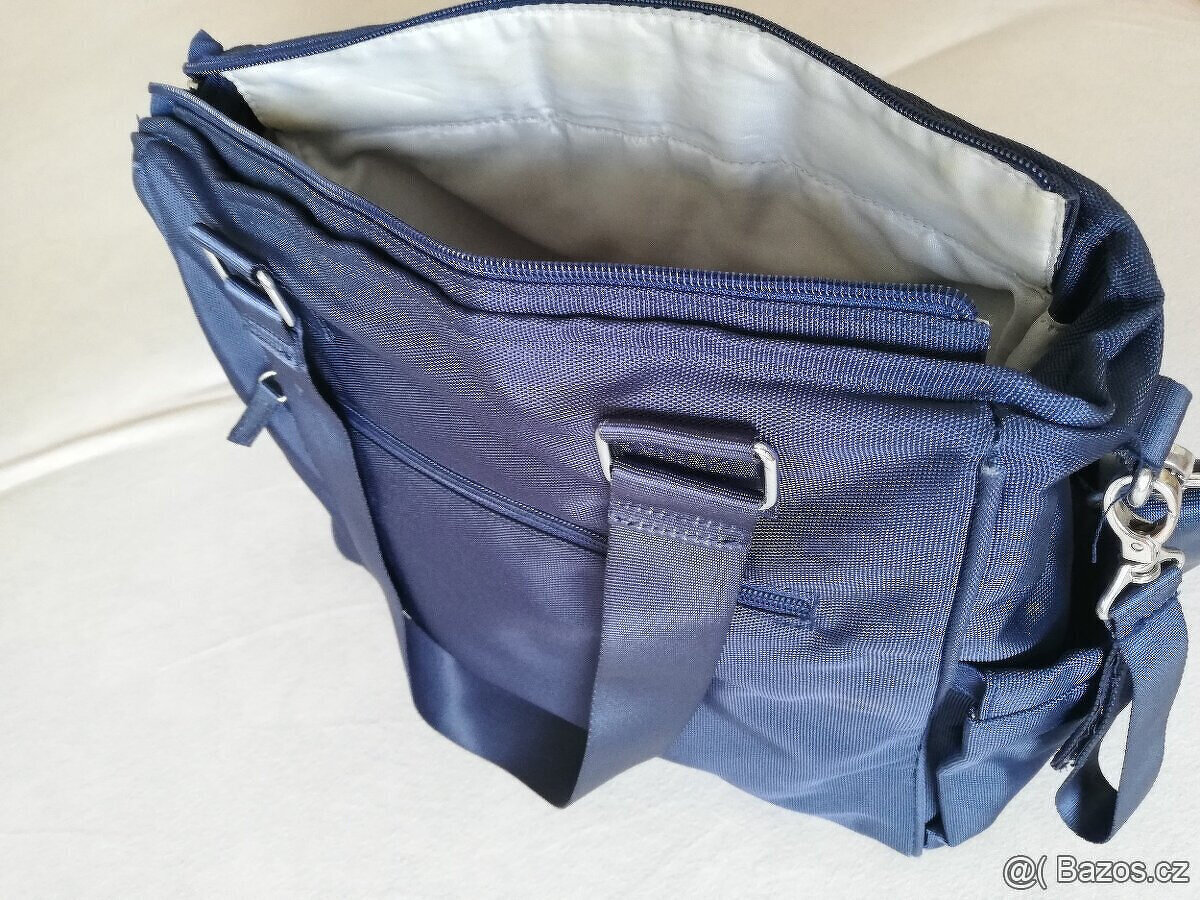 Kočárek + výbava - 16