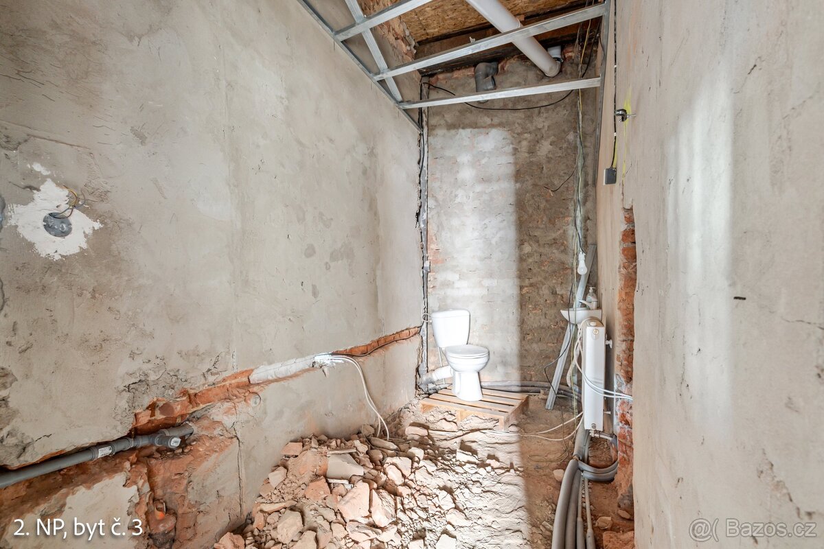 Prodej vícegeneračního domu 452 m², Osek, ev.č. 00938 - 16