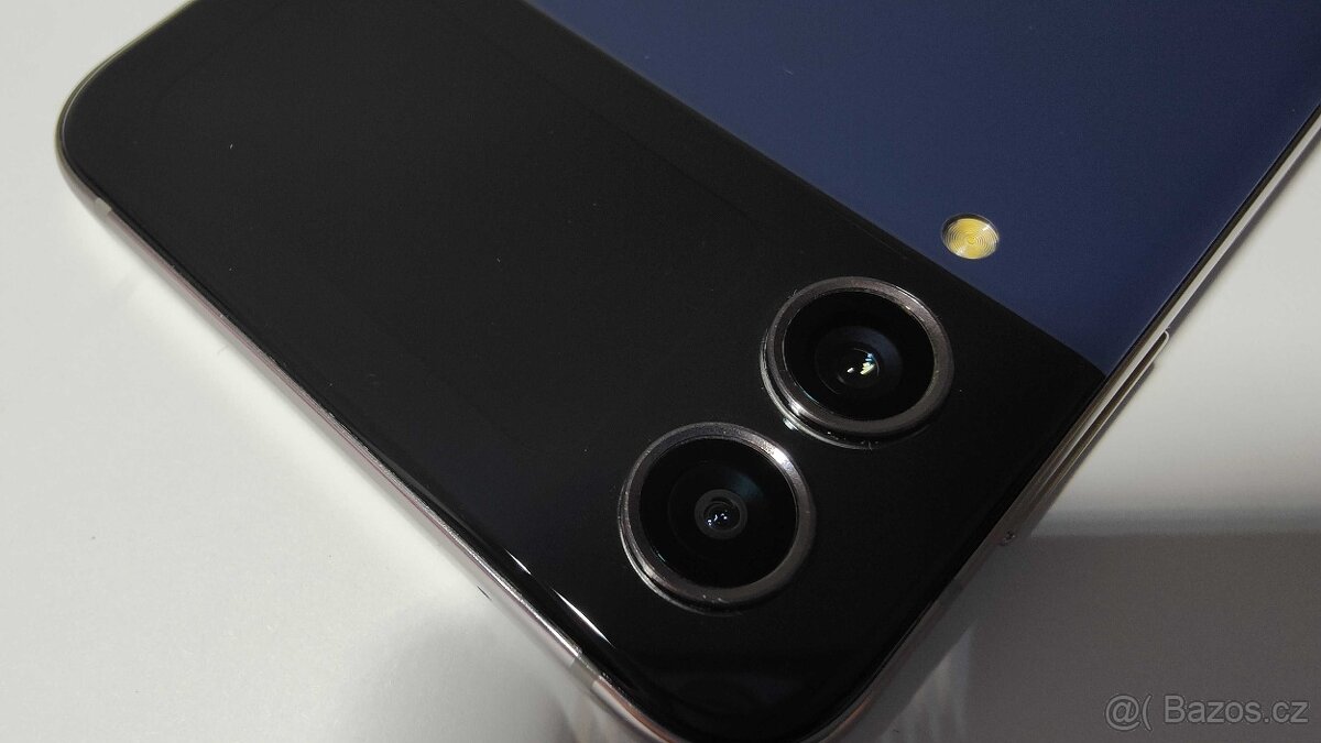 Samsung Galaxy Z Flip4 5G (F721B) 8GB/256GB, Bespoke Edition - 16