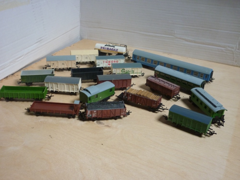 Modelová železnice, kolejište, vláčky TT - 16