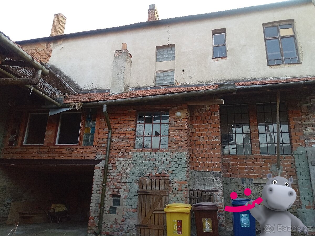 Prodej činžovního domu, užitná plocha 846 m², na pozemku 710 - 16