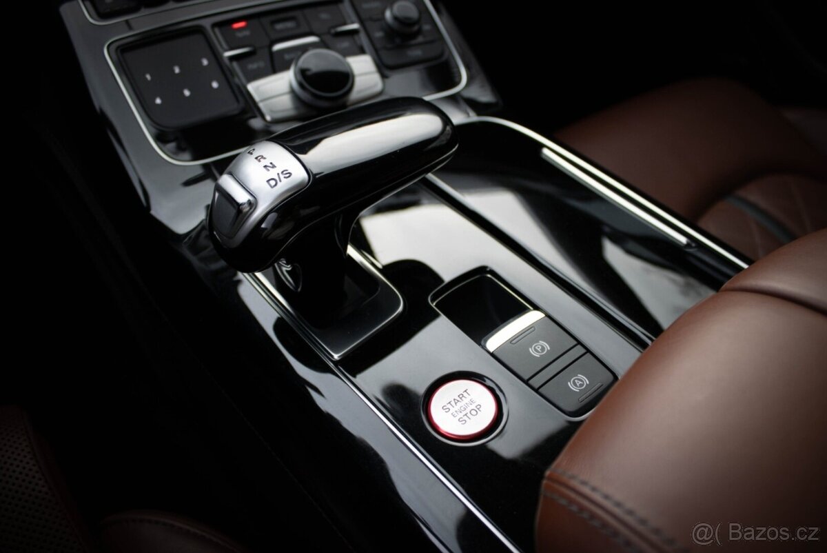 Audi S8 / SVK auto / TOP STAV / - 16