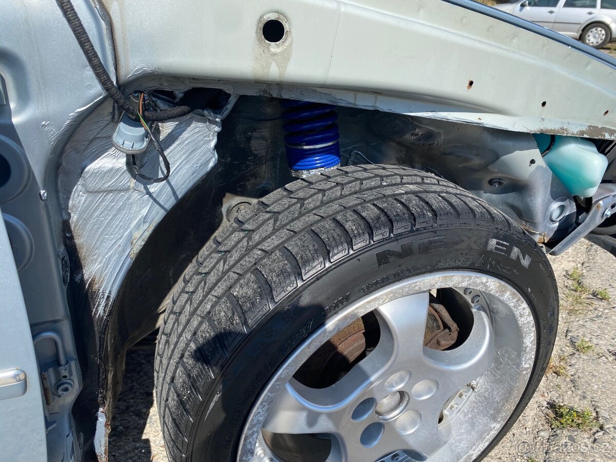 VW BORA 1.6 16V PACIFIC PROJEKT RV 2004 - 16