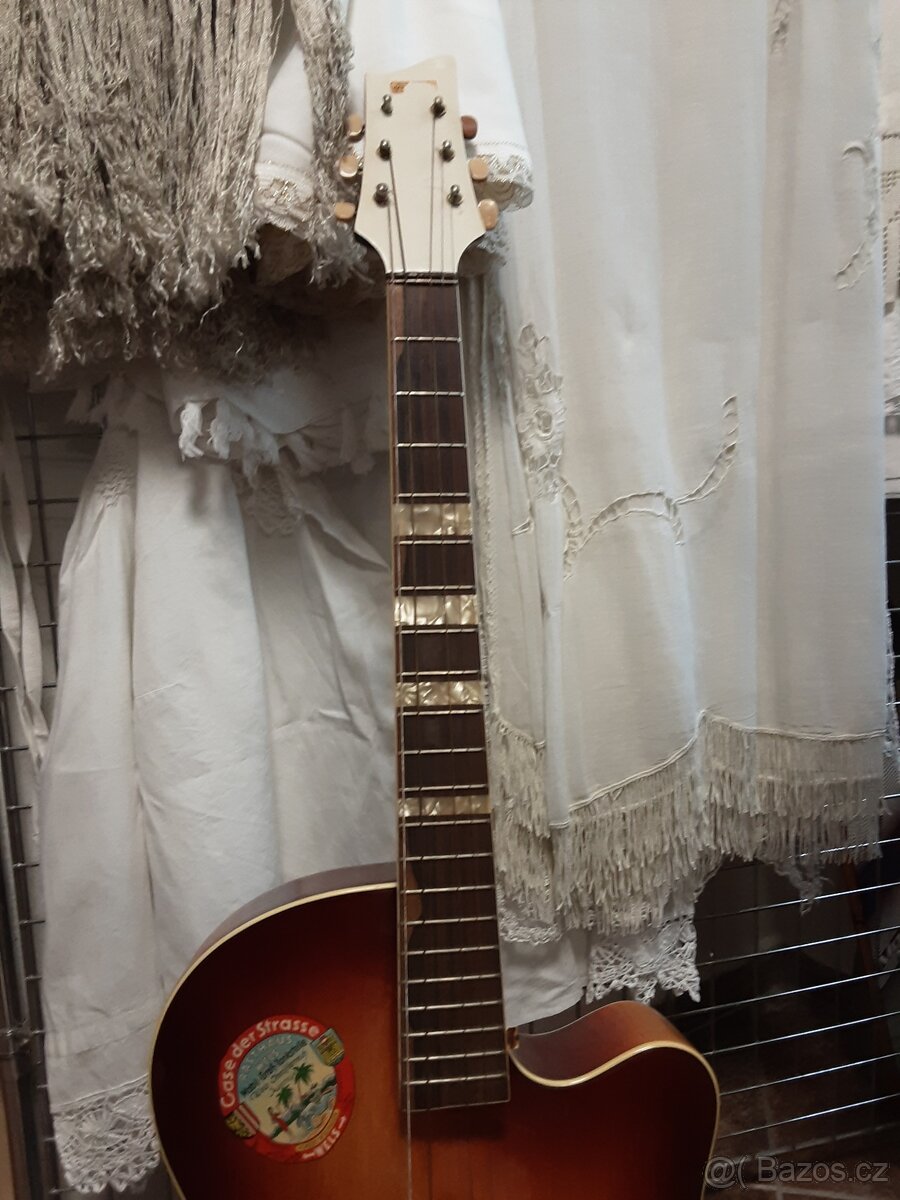 Jazzová kytara Framus - 16