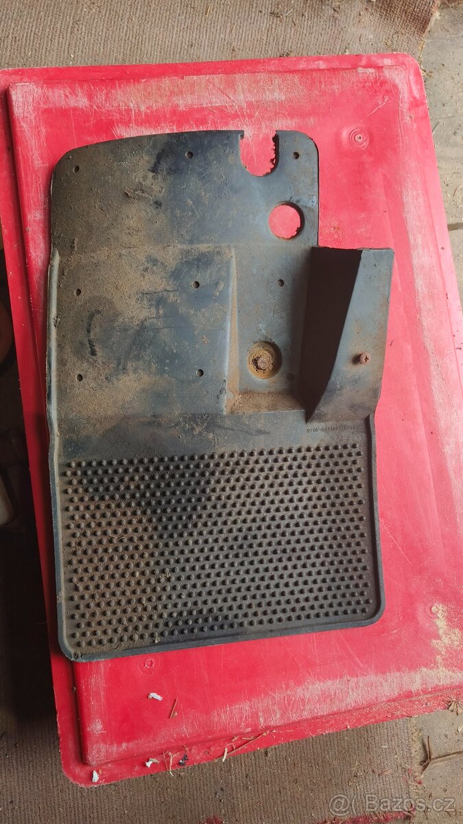 Gaz gazelle díly z vozu - 16