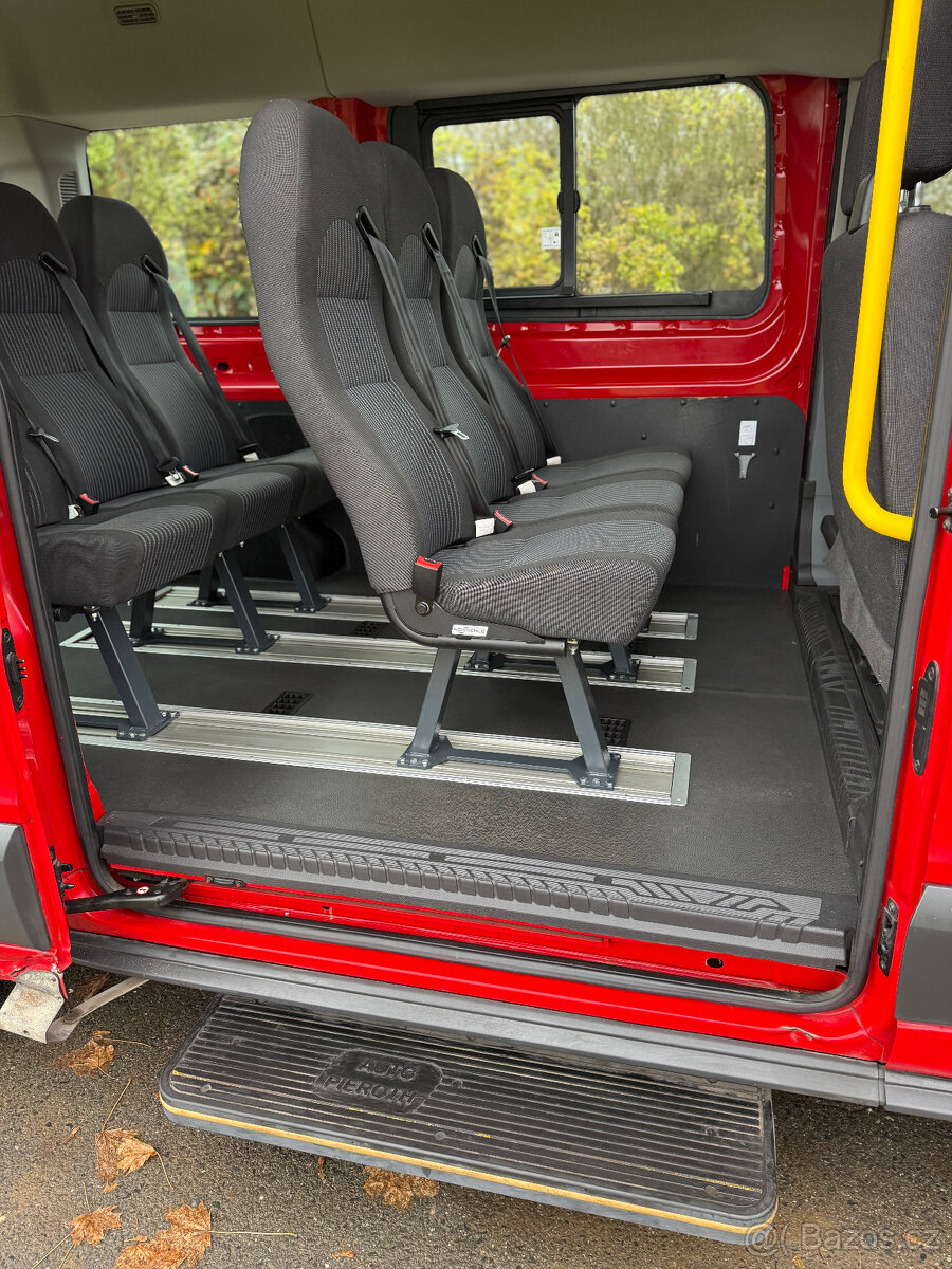 Ford Transit 2.2 TDCI rok 2015 9 Míst 68.247 km STK:10/27 - 16