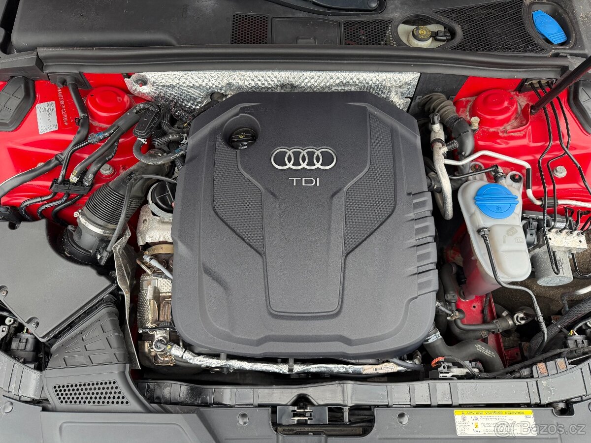 AUDI A4 B8 FACELIFT 2.0TDI AVANT S-LINE MANUÁL - 16