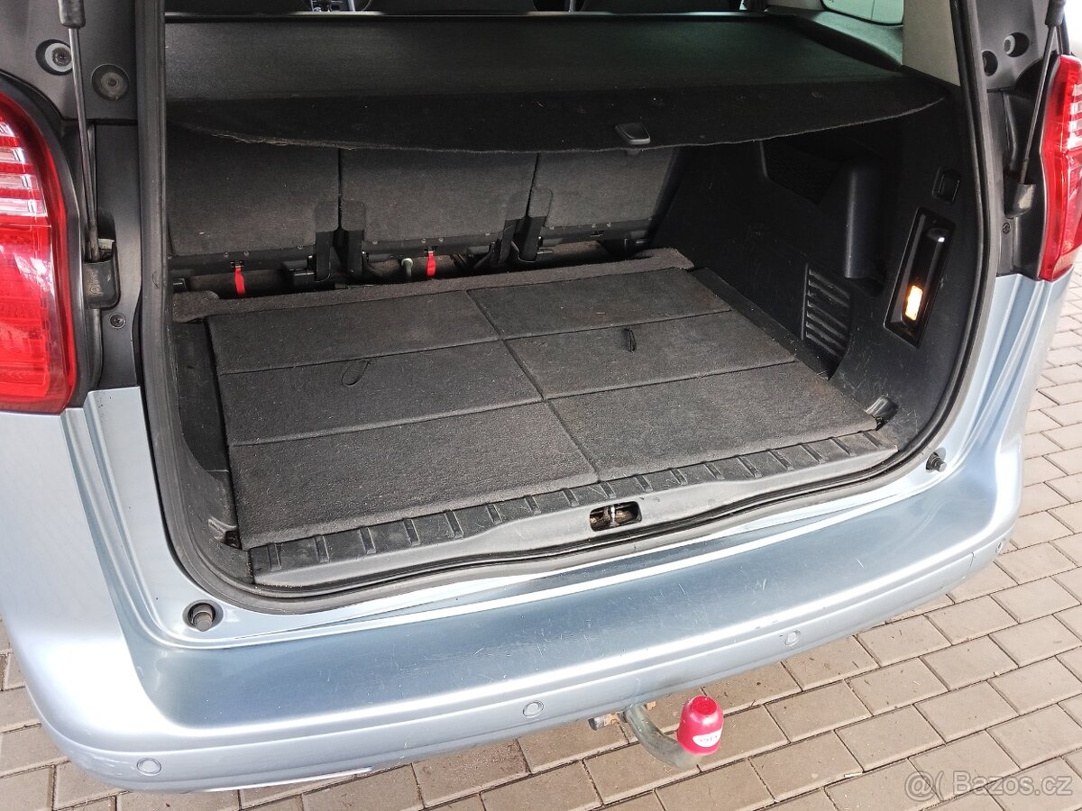 Peugeot 5008 1.6Hdi 84kw rok 4/2013 - 16