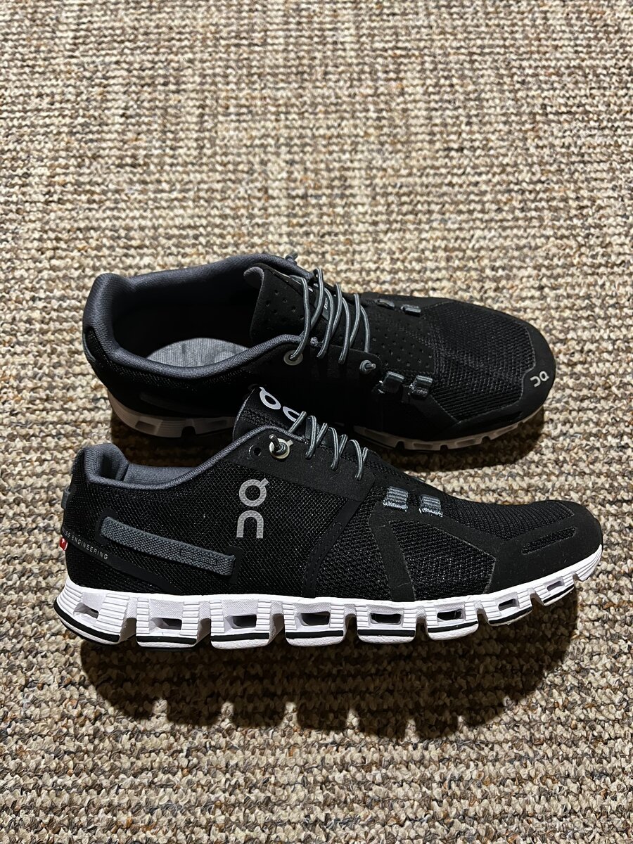 13x Dámské boty On Running Cloud, velikost 37 - 37,5 - 16