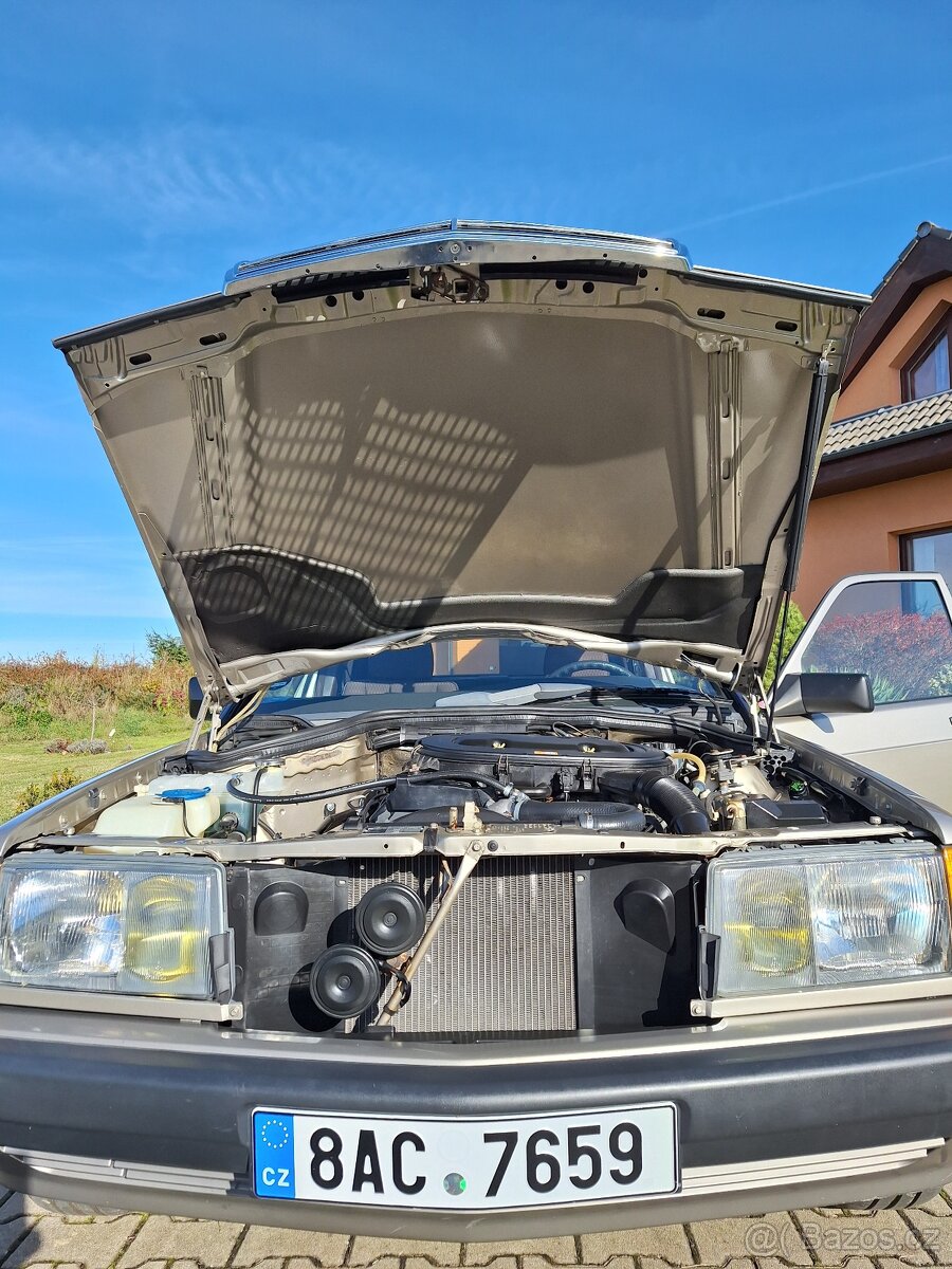 Mercedes Benz 190 E W201 - 16