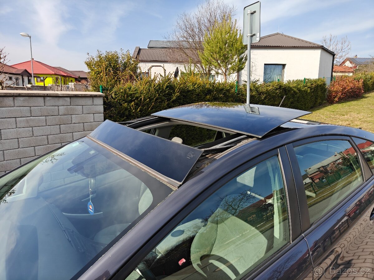 Toyota Prius 1.8 - 16