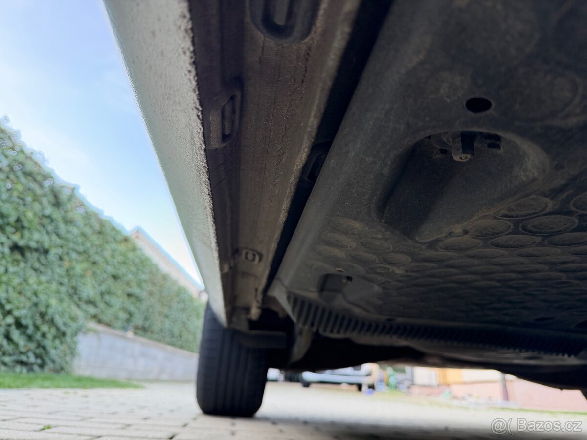 Volkwagen Golf 6 - 16