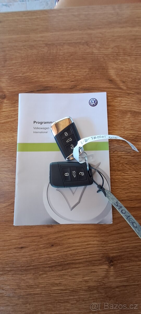 Volkswagen Passat 2.0 TDI 110kW BLUEMOTION - 16