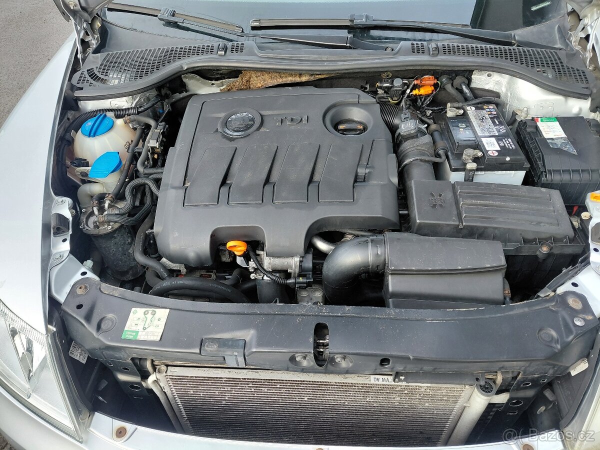 OCTAVIA II 1.6TDi 77kW COMBI r10 180000 km TAŽNÉ CLIMATRONIC - 16