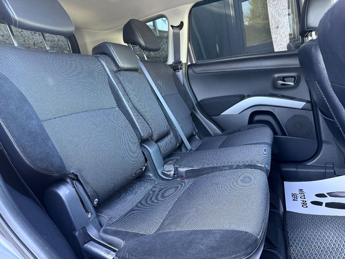 Mitsubishi Outlander XL 2011 - 16