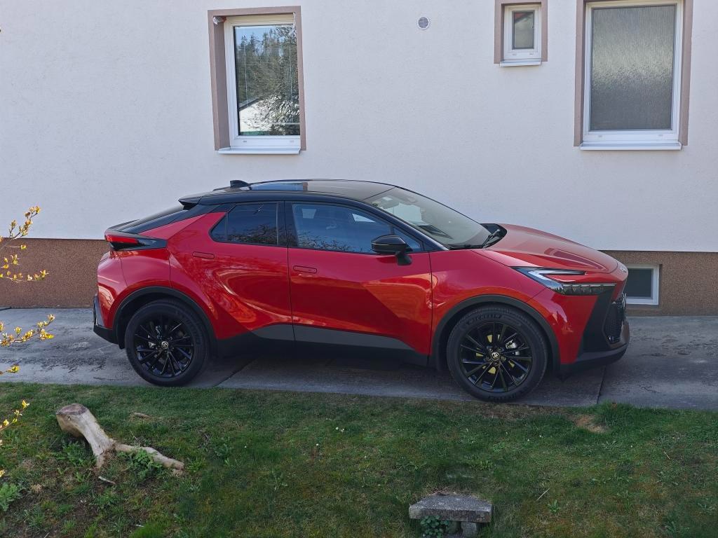 Toyota C-HR GR SPORT 2.0 HEV Hybrid - 16