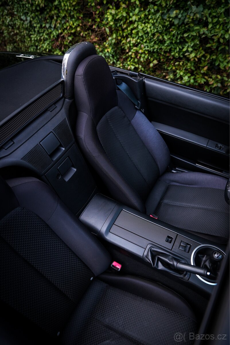 Mazda MX-5 Miata 2006 | 1.8 - 16
