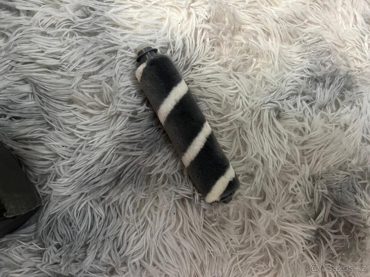 Robotický vysavač zn. RobZone - 16