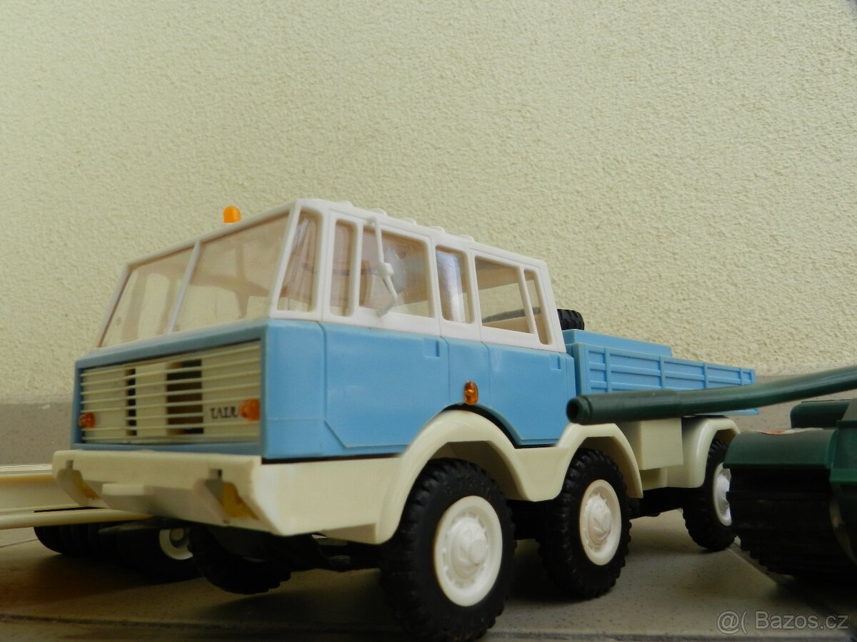 TATRA 813 PODVALNÍK P32 TANK T54 - ITES r. 1980 - ČSSR - 16