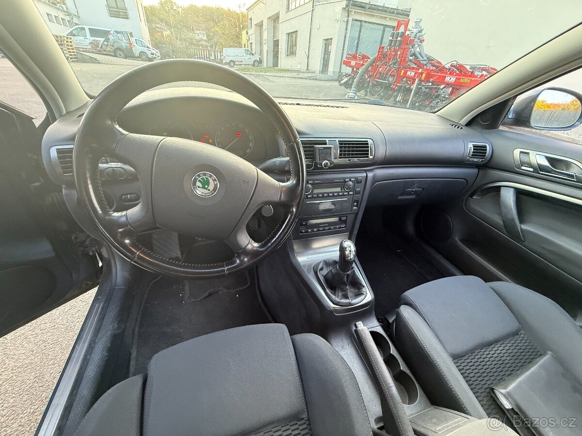 Škoda Superb na díly - celek - 16