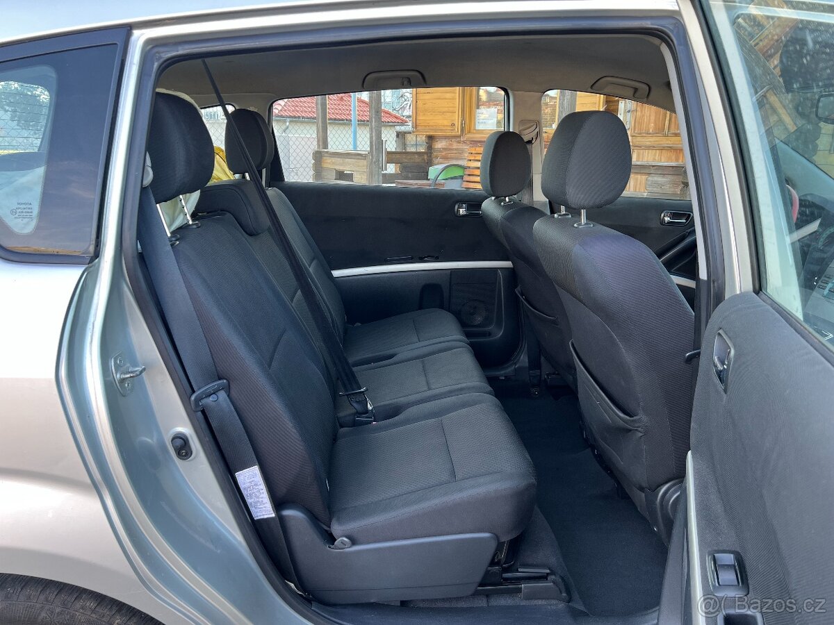 Toyota Corolla Verso, 2.0 D-4D 85kW TAŽNÉ - 16