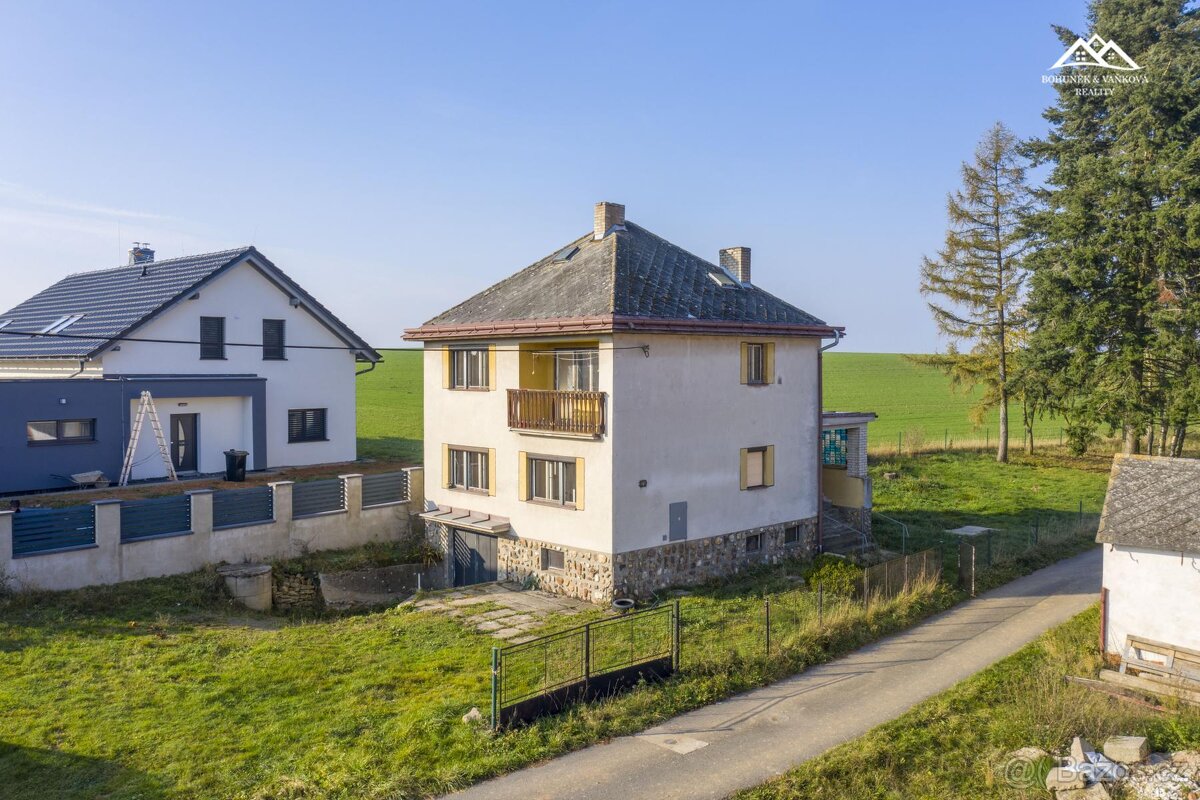 Prodej rodinného domu, 651 m2, Rušinov - 16