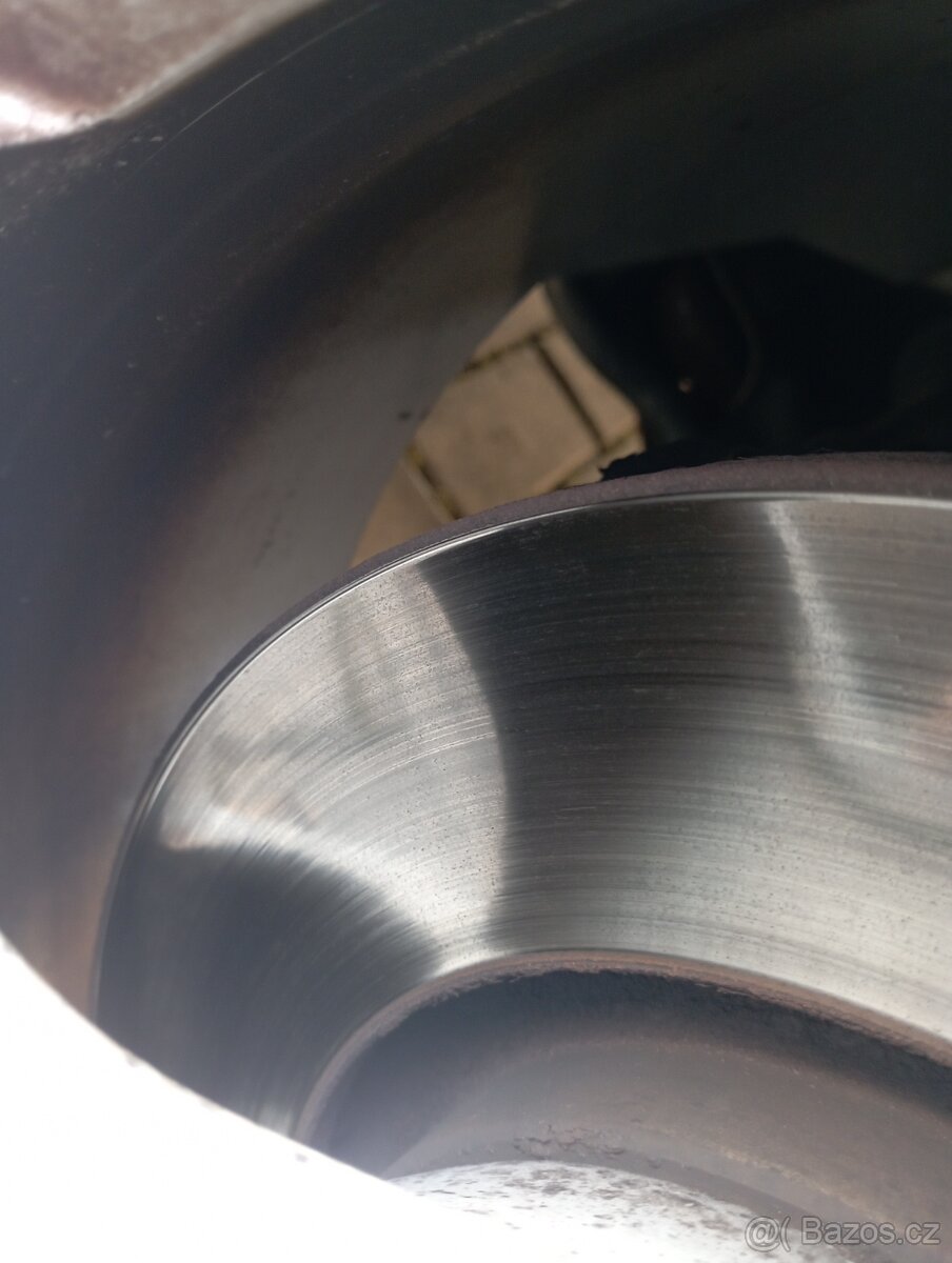 Peugeot 5008 1.6Hdi 82kw - 16