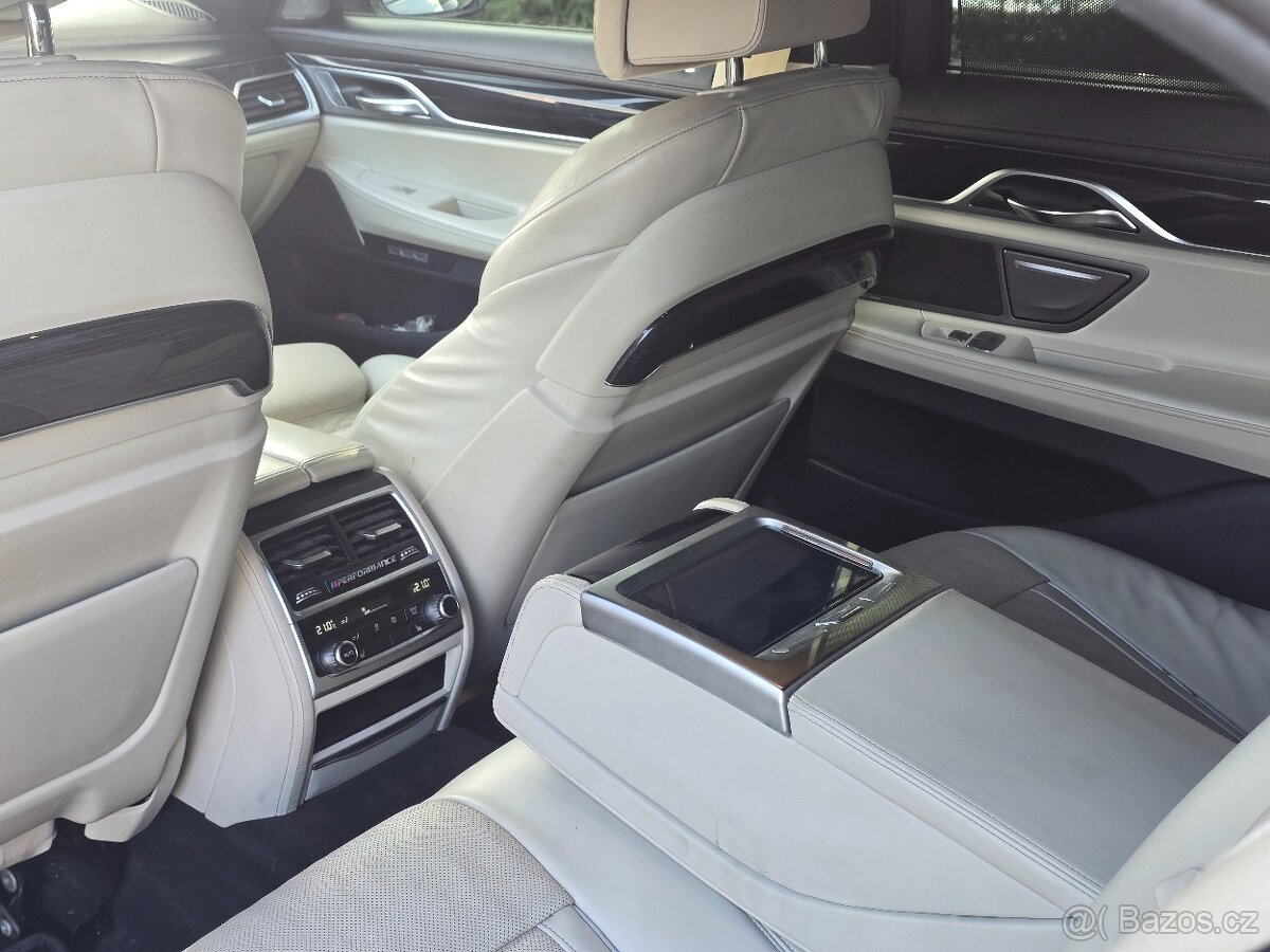 Bmw 7 - 16
