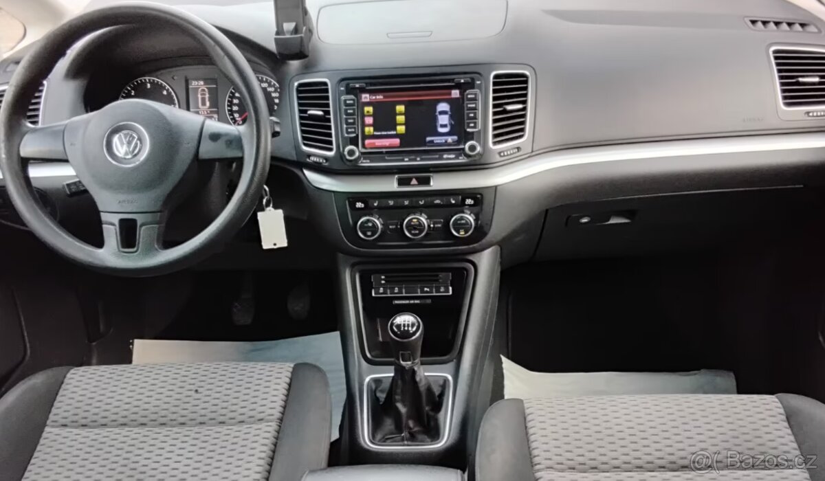 Volkswagen Sharan 2,0TDI Trendline 103kw - 16