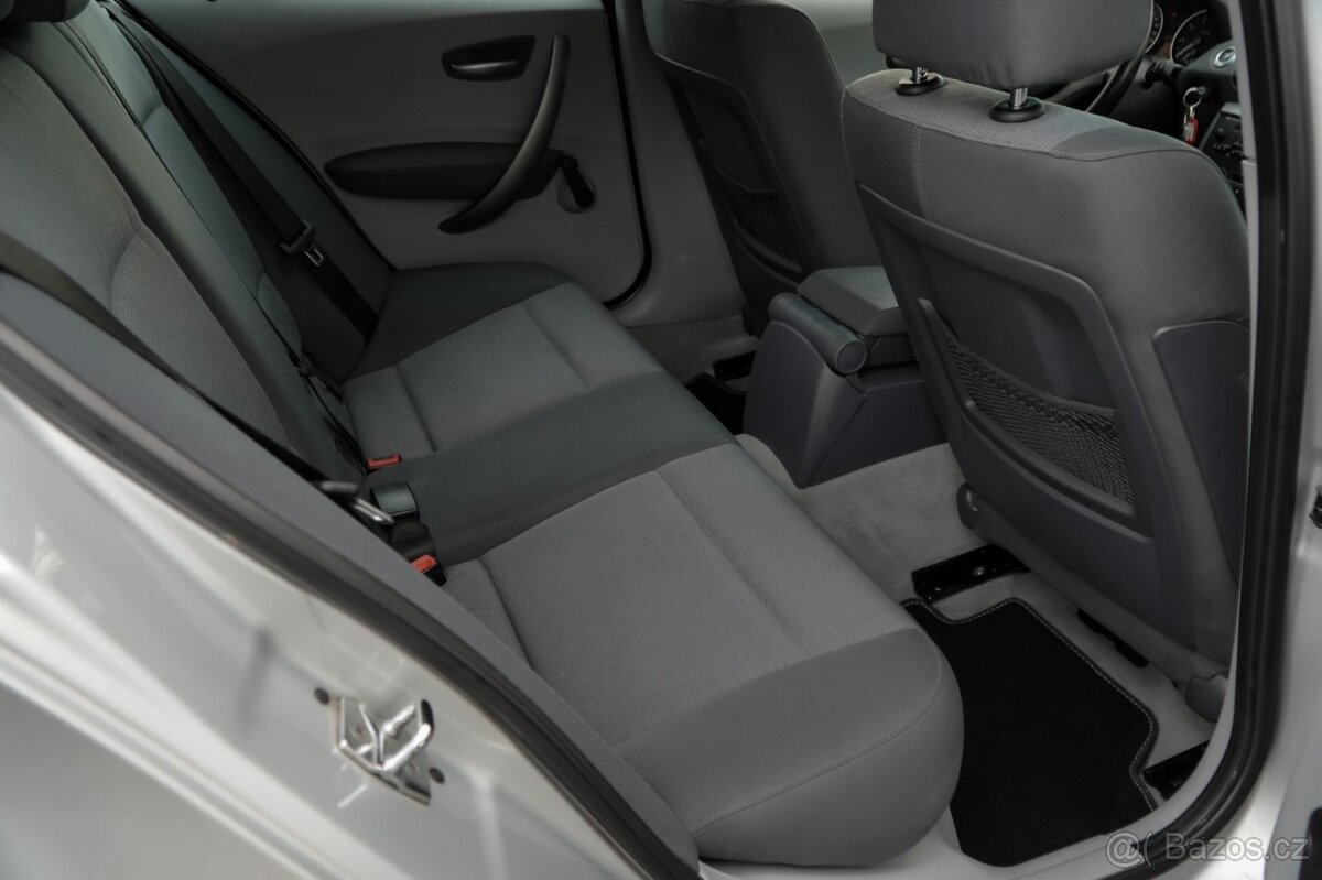 BMW Řada 1 118i Sport - 16