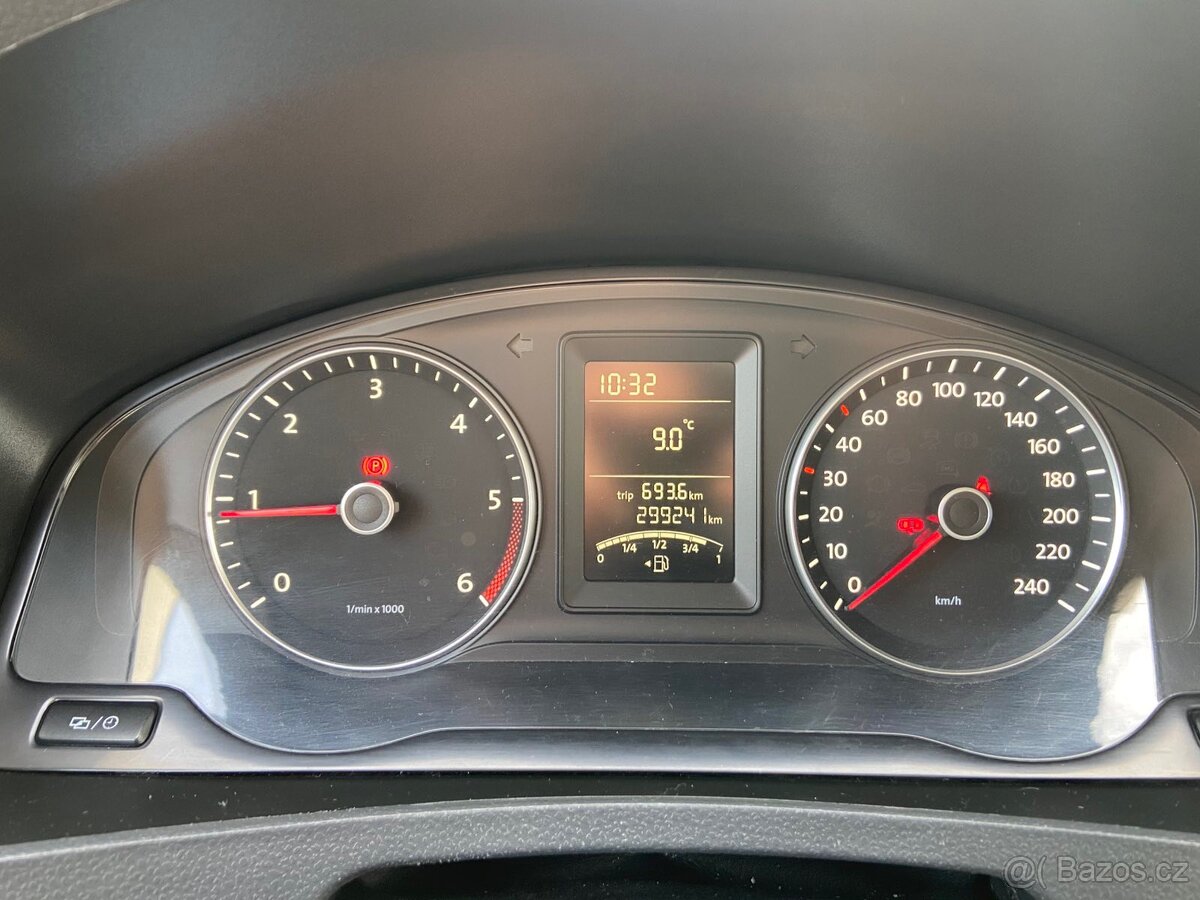 VW TRANSPORTER T5 Long 2014 9 MÍST - 16