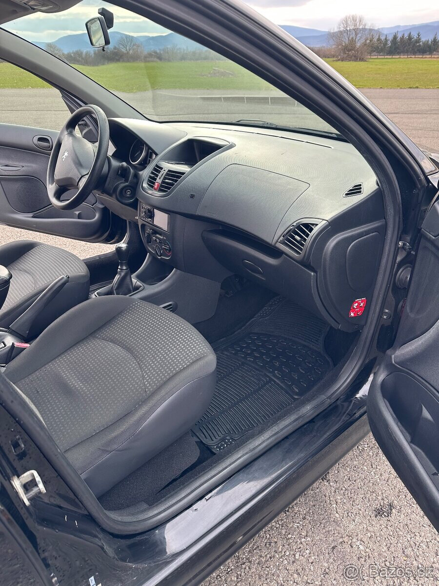 Peugeot 206+ - 16