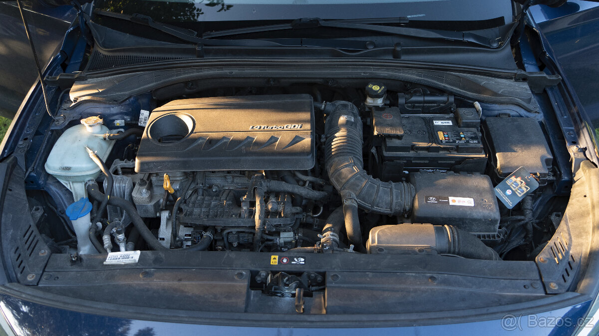 Hyundai i30 Kombi 1.4 T-GDI (140 koní) - manual - 16