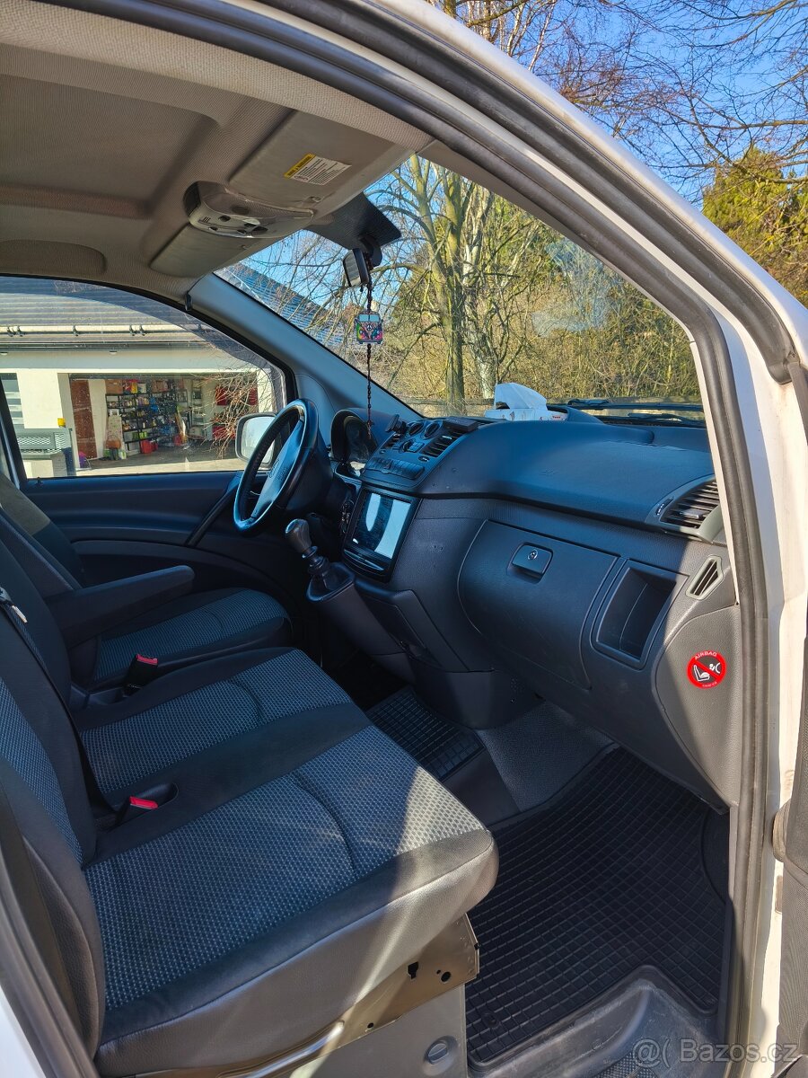 Mercedes Benz Vito - 16