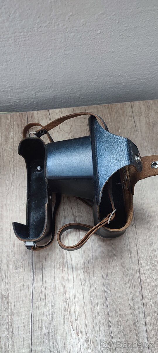 Prodám fotoaparát Zenit-E + objektiv + blesk - 16