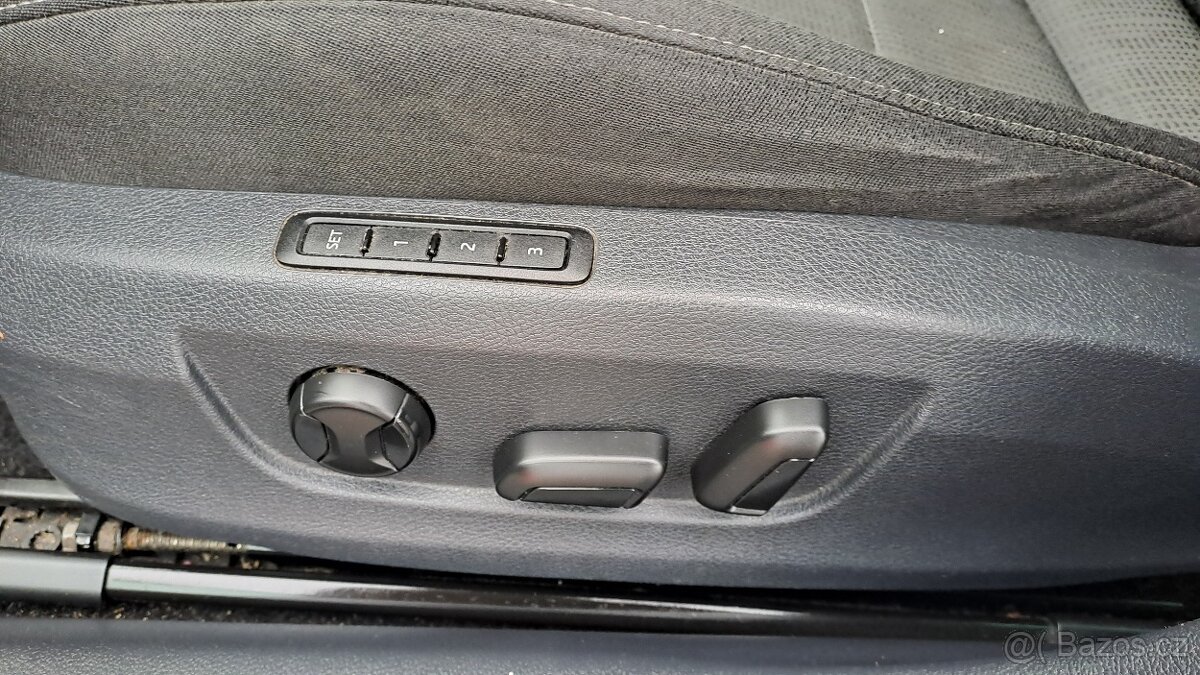 Škoda Superb 1.6 CR TDI Comfort+ NAVI - 16