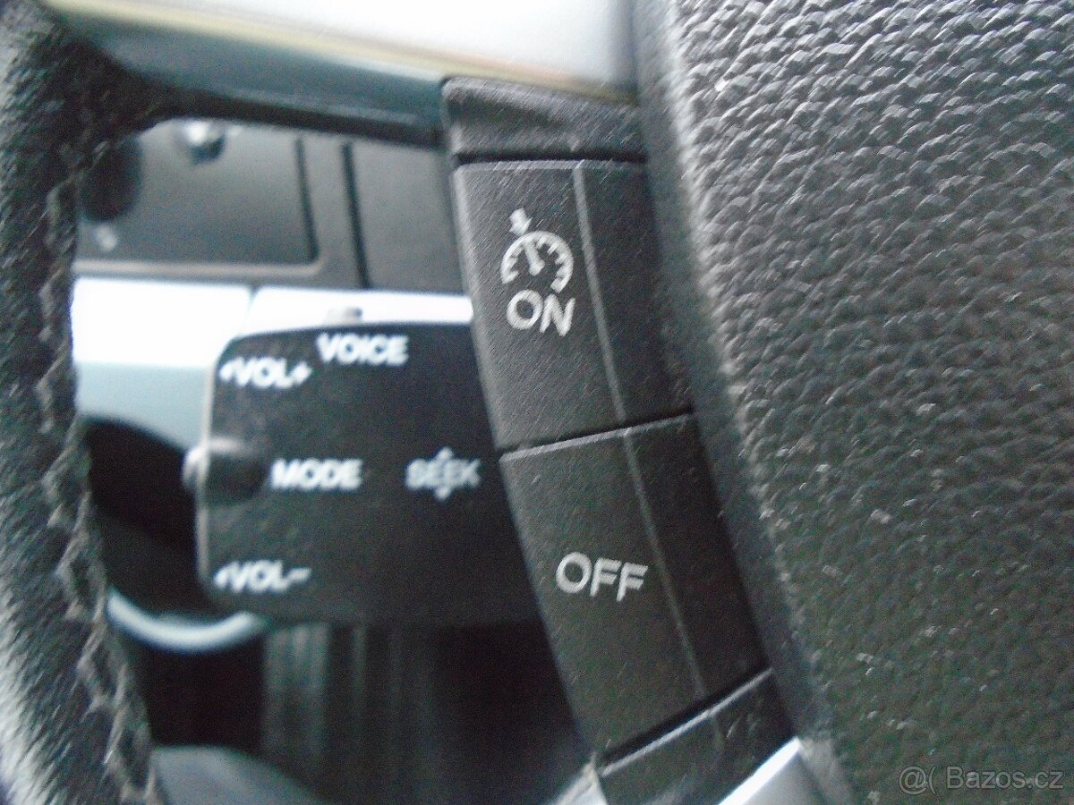 Ford Transit 2.2 TDCi 9 míst L3H3 Klima - 16