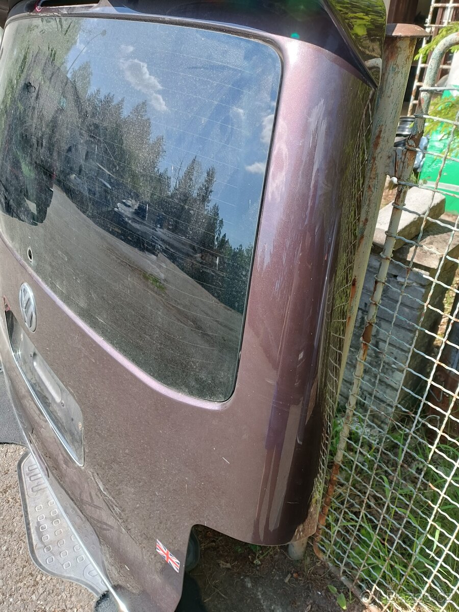 VW T5 Multivan, transportér - páté dveře , víko kufru - 16