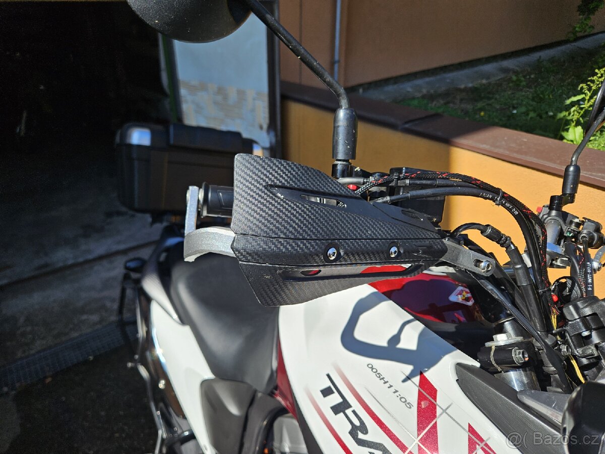 Honda transalp xl700va - 16