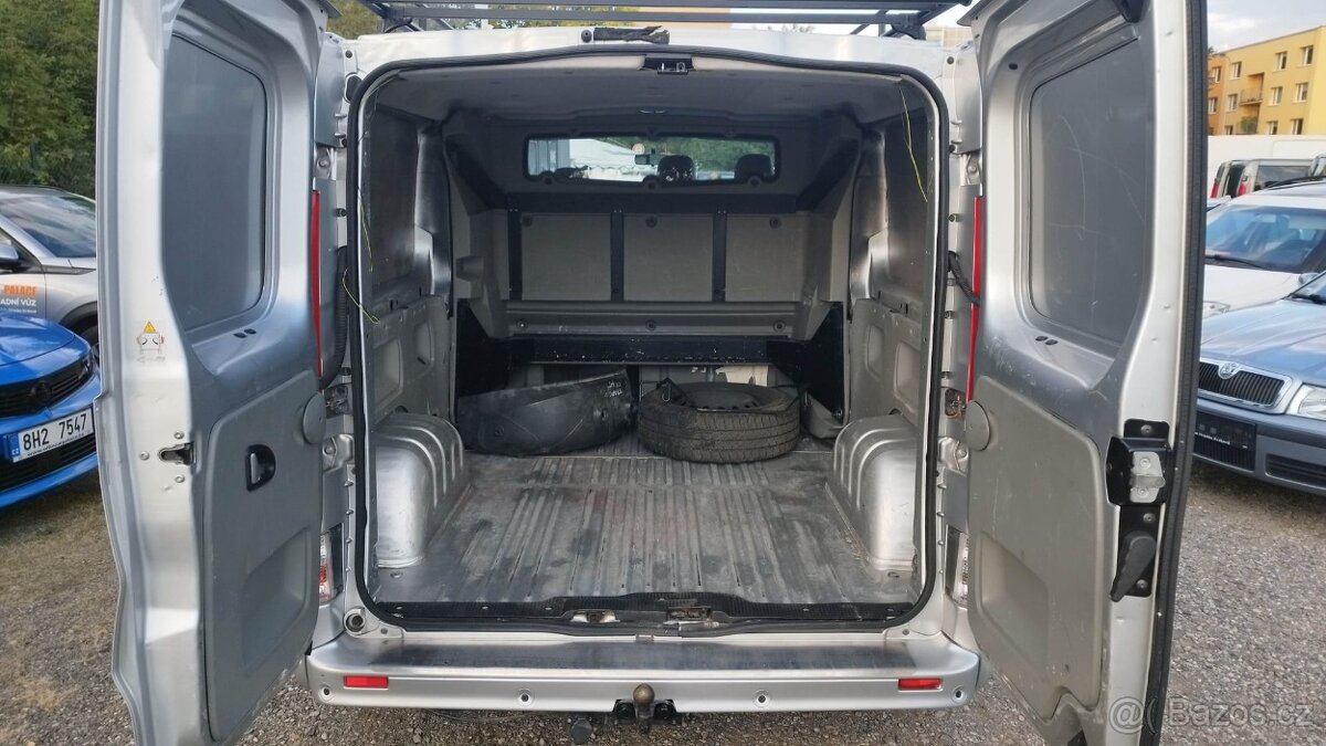 RENAULT TRAFIC 2.0DCI 84KW BEZ DPF LONG 6 MÍST R.V.2011 - 16