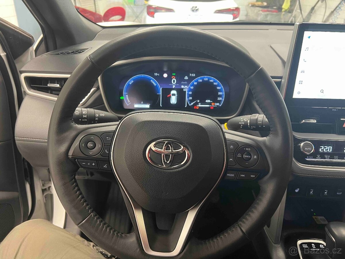 Toyota Corolla Cross, 1,8 Hybrid Style Tech 9060 km. - 16