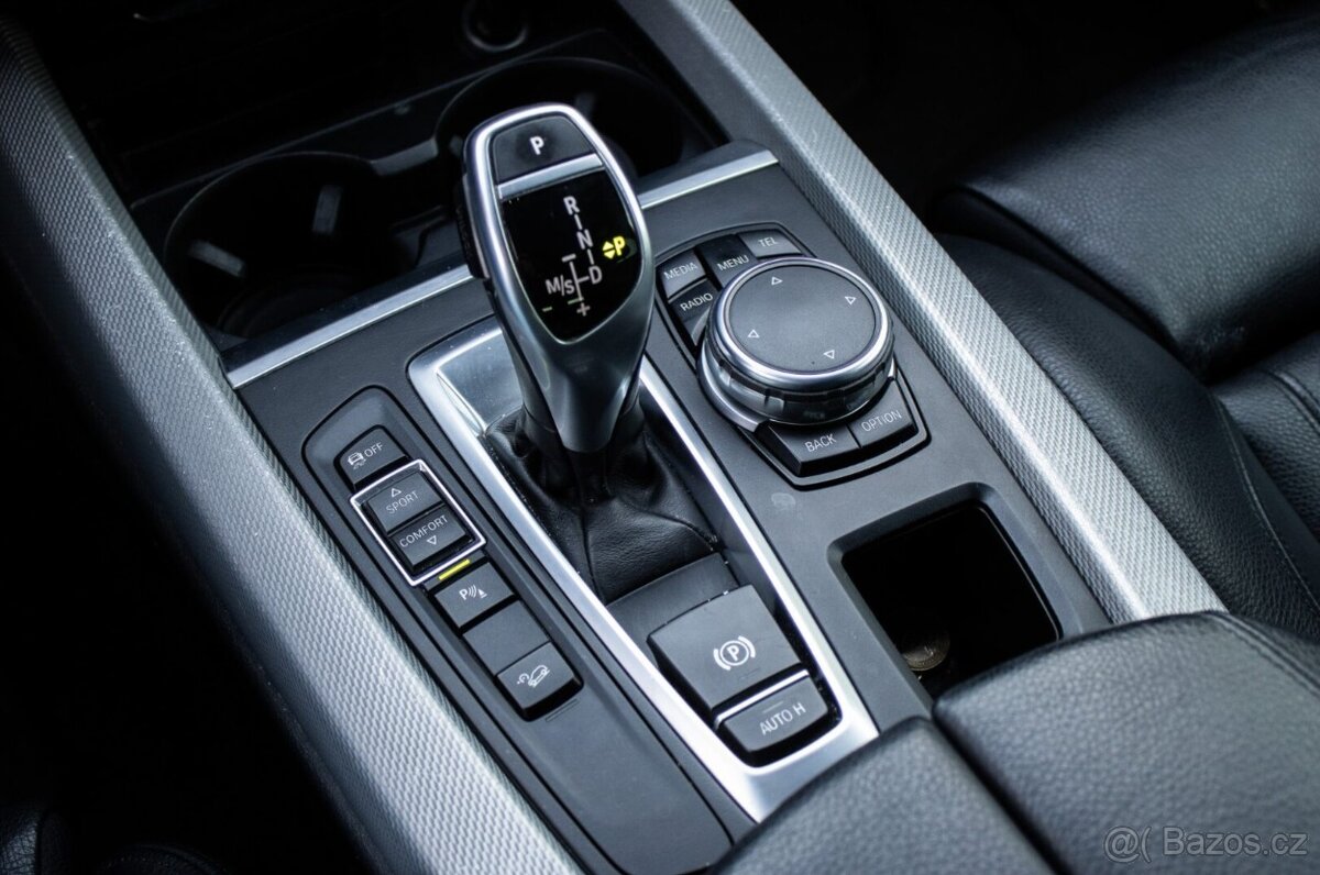 BMW X5 xDrive30d A/T, 190kW (2015) - 16