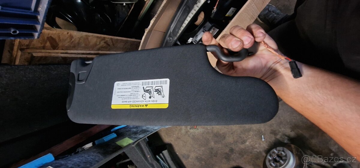 Dodge challenger 5.7 v8 díly z vozu - 16