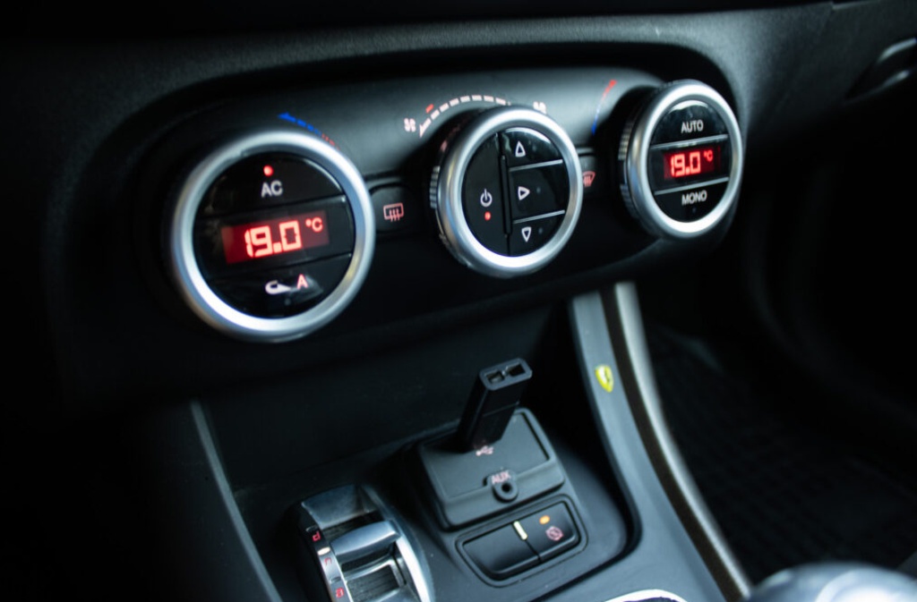 Alfa Romeo Giulietta (2015) - 16