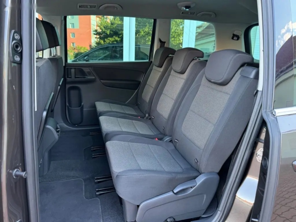 Volkswagen Sharan, 2.0TDI DSG 7 míst - 16