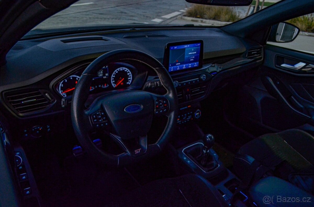 Ford Focus ST 2.3 - 16