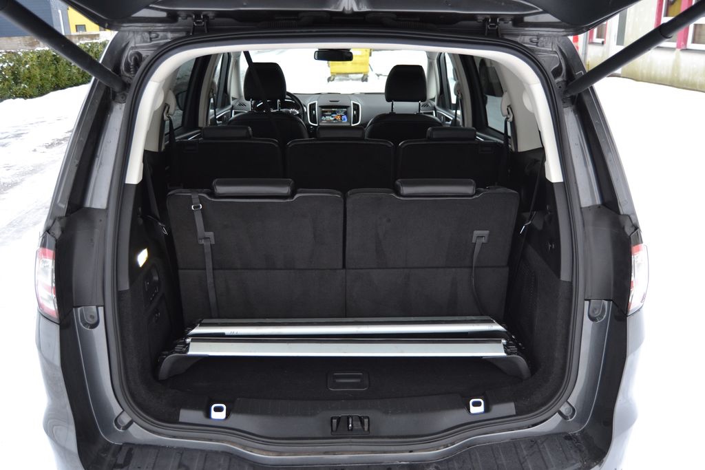 Ford Galaxy 2.0 TDCI 132kW Titanium 7 míst - 16