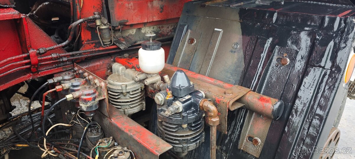 Autojeřáb Tatra AD20 - 16