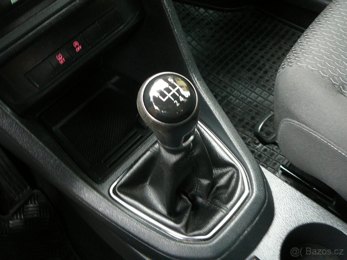 VW CADDY MAXI 2.0 TDI 110KW 7MÍST TAŽNÉ SERVIS - 16